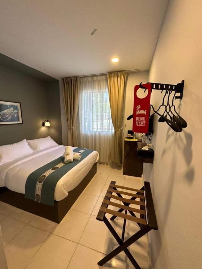 R Hotel Langkawi Kuah Luaran gambar