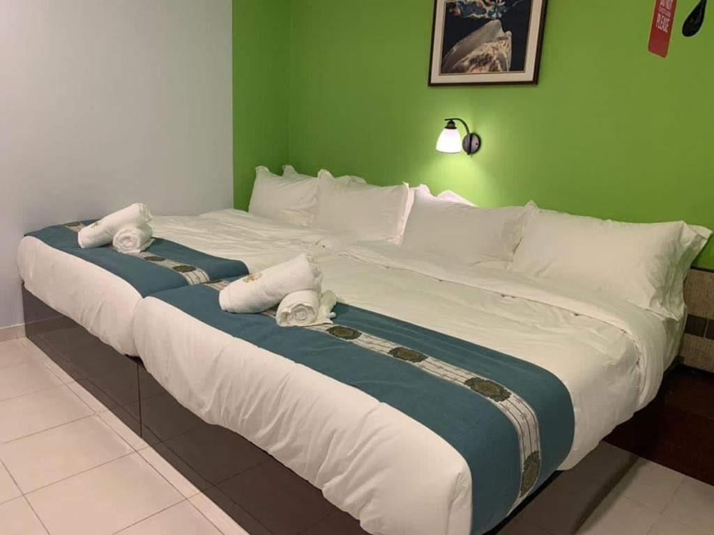 R Hotel Langkawi Kuah Luaran gambar