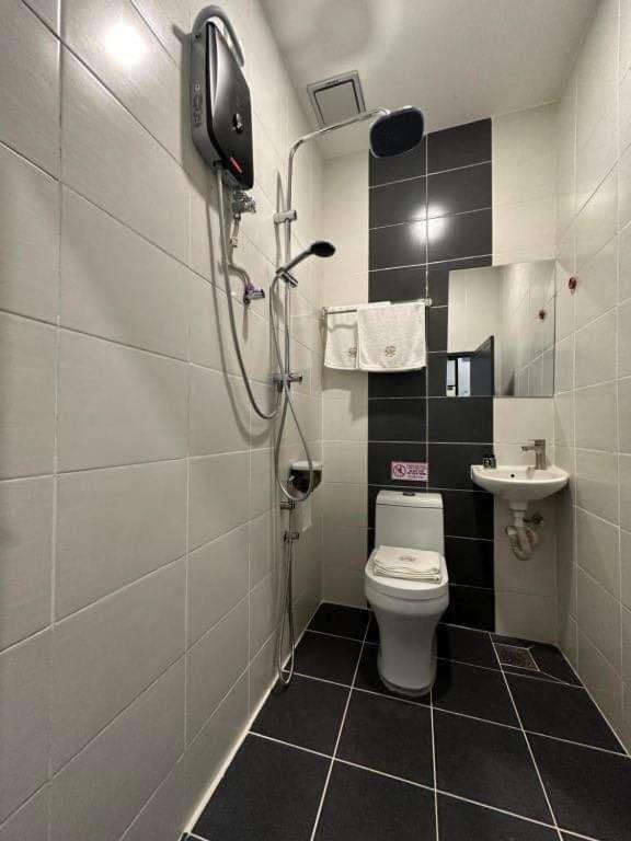 R Hotel Langkawi Kuah Luaran gambar
